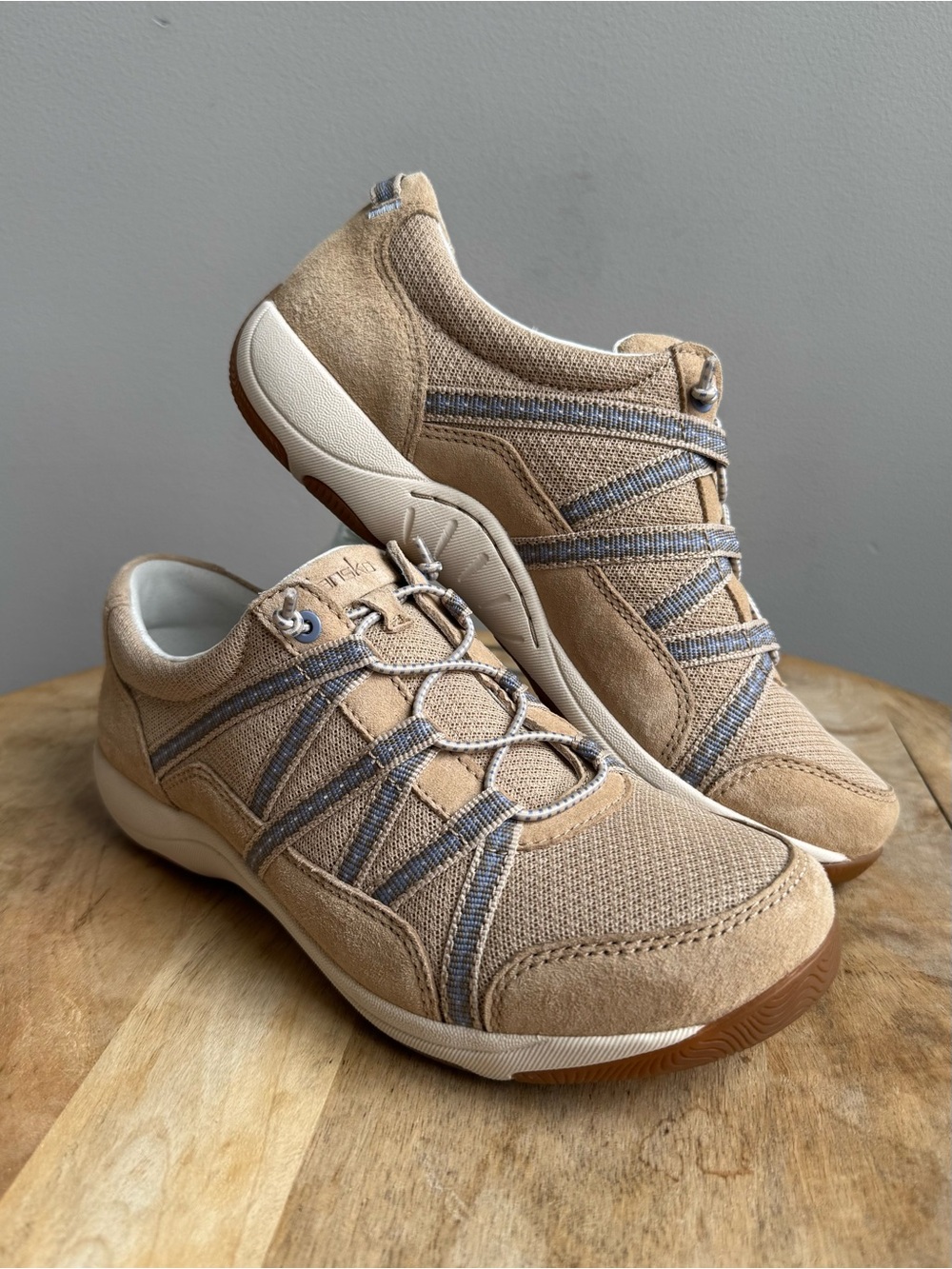 Dansko Harlyn Women's Suede Slip On Sneakers Size 39 (US 8.5-9) Walnut Sand - Picture 2 of 12